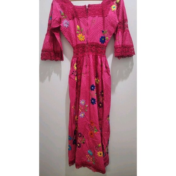 Stunning VTG MEXICAN OAXACA WEDDING PENTUCK Pink Lace FLORAL EMBROIDERY Dress XS - Picture 6 of 8